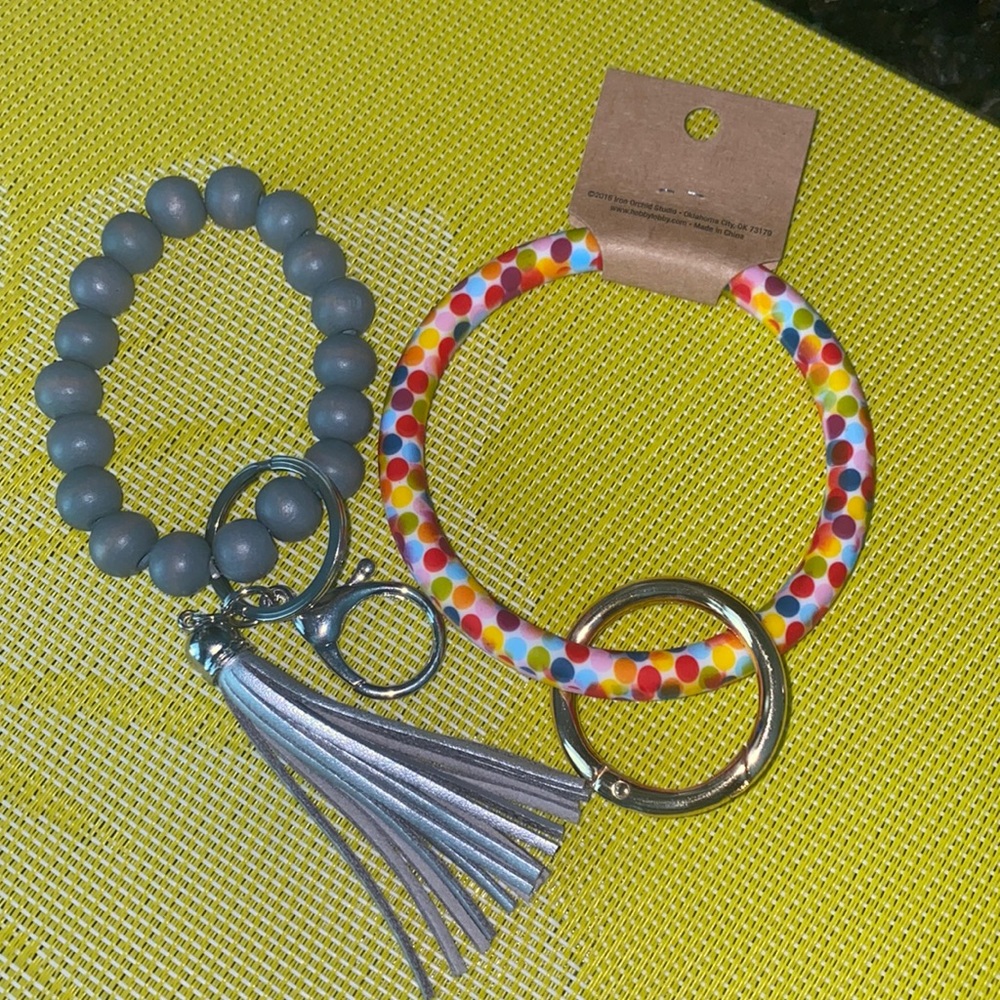 Women’s keychain bracelet bundle